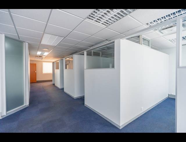 319M² OFFICE TO LET IN MUSGRAVE